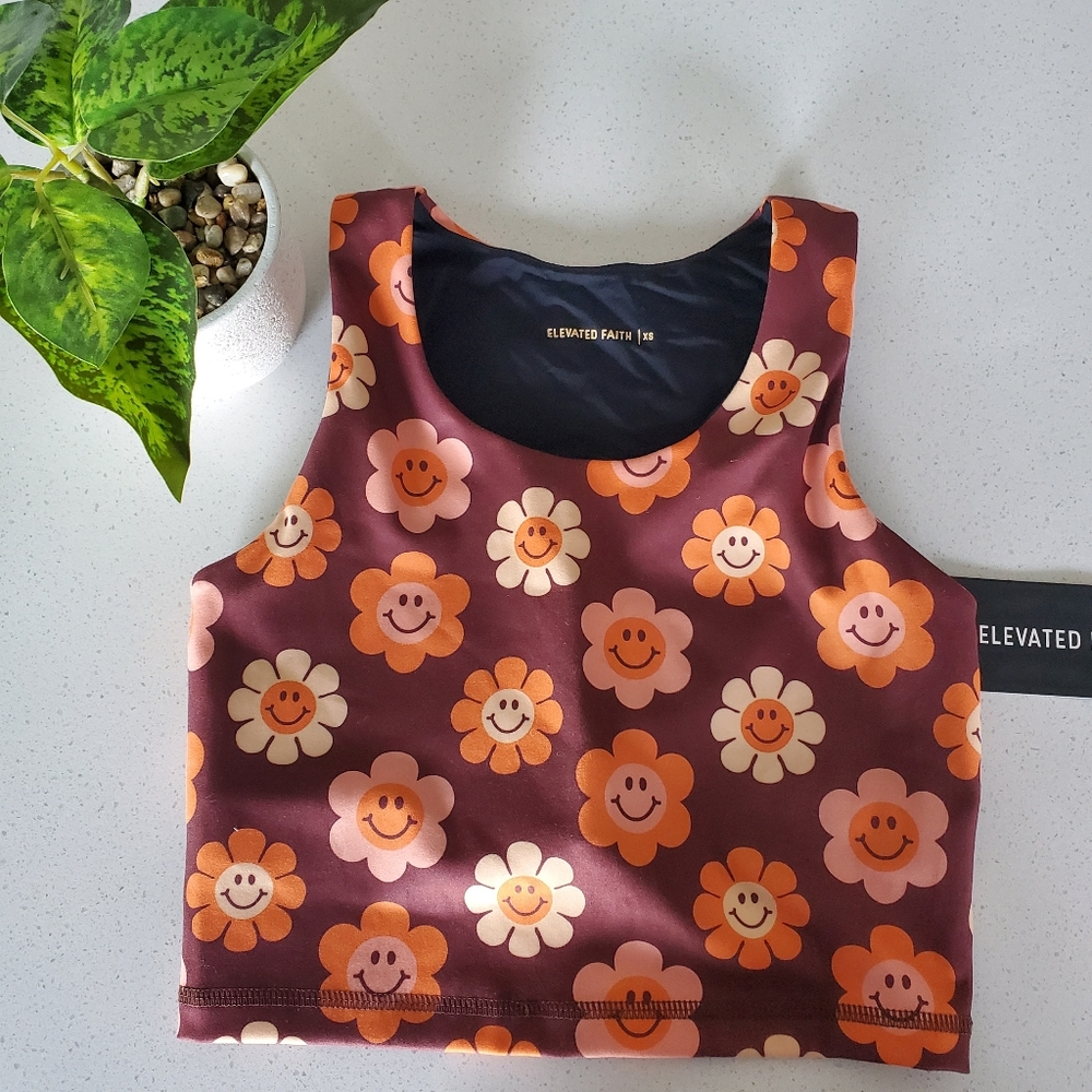 NWT Elevated Faith Activewear long line sports top